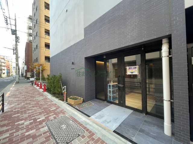 エントランス　オープンブルーム入谷