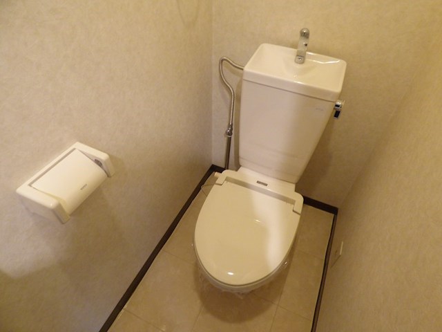 トイレ　別部屋