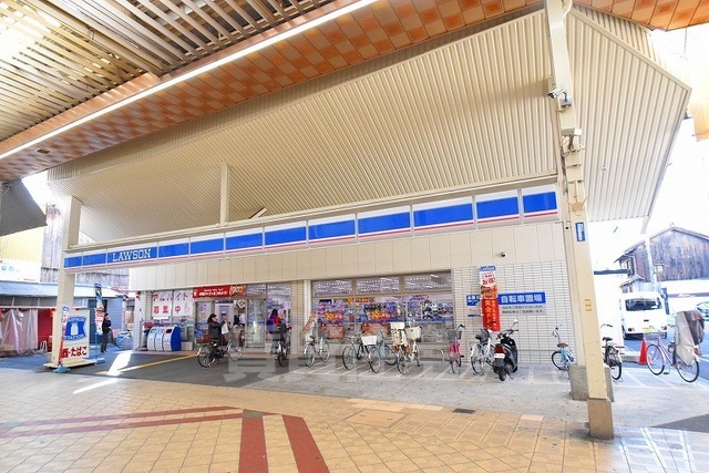 コンビニ　ローソン　東大阪足代一丁目店（コンビニ）まで206m