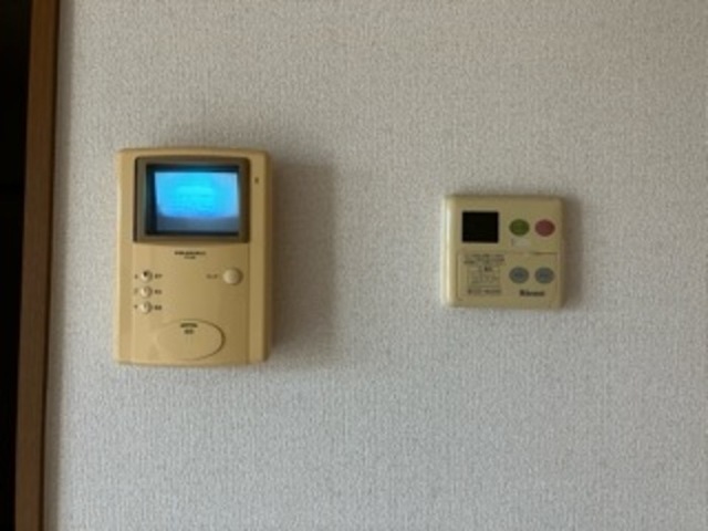 セキュリティ　モニター付インターホン