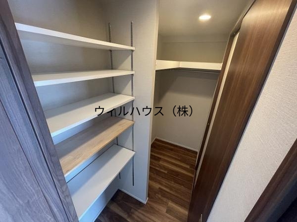 収納　ウォークインクローゼット！