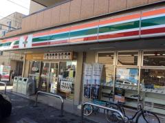 コンビニ　セブンイレブン川崎古川町店（コンビニ）まで288m