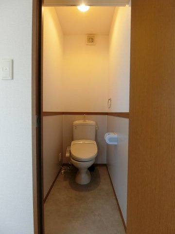 リンデンバウムC棟のトイレ写真