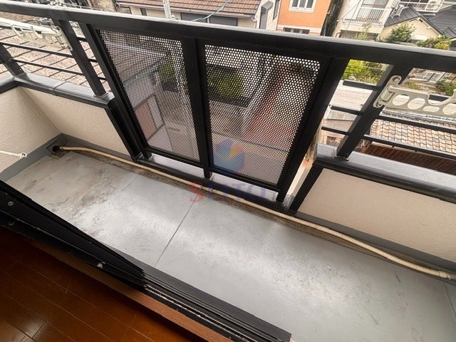 バルコニー　別部屋の参考写真になります
