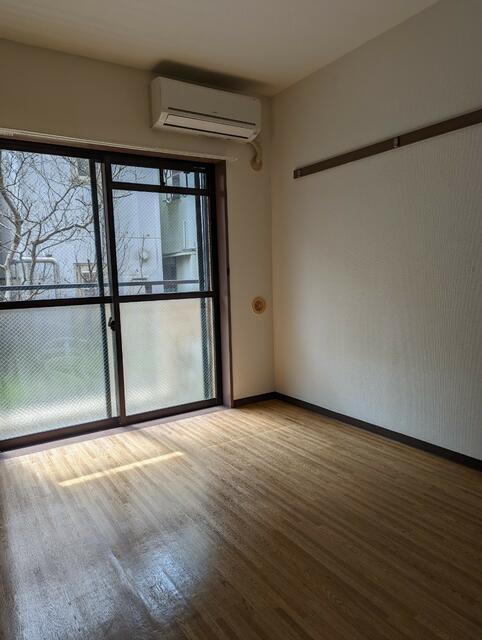 居室・リビング　?