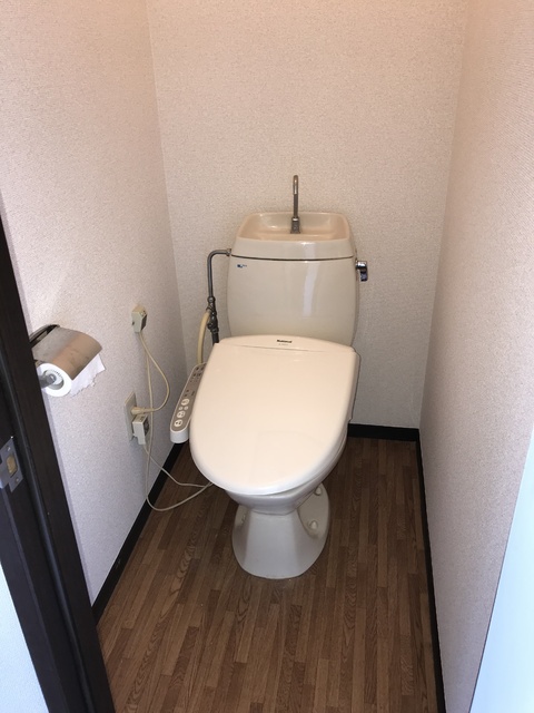トイレ　洗浄便座