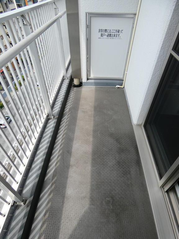 バルコニー　※別部屋の参考写真です。