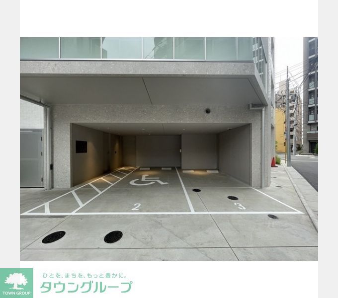 駐車場　駐車場