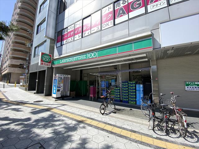 コンビニ　ローソンストア１００（コンビニ）まで334m