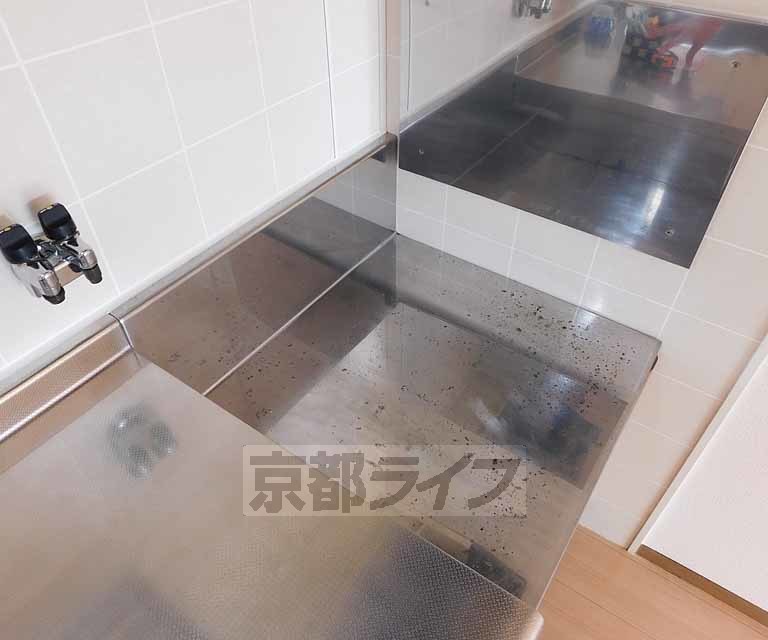 その他設備　大きな洗面台使っております
