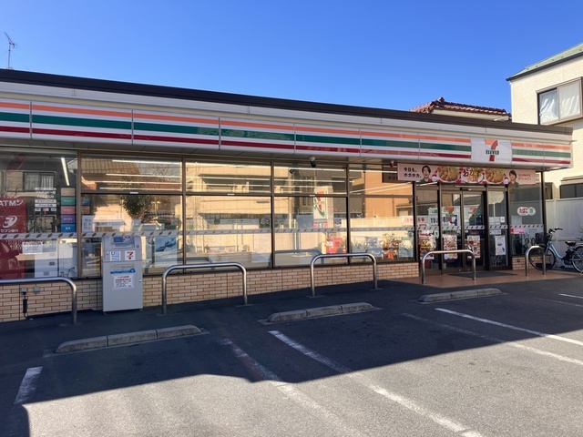 コンビニ　セブンイレブン横浜矢向３丁目店（コンビニ）まで151m