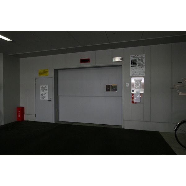 駐車場　立体駐車場