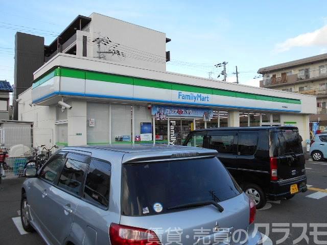 コンビニ　ファミリーマート堺北長尾町店（コンビニ）まで261m