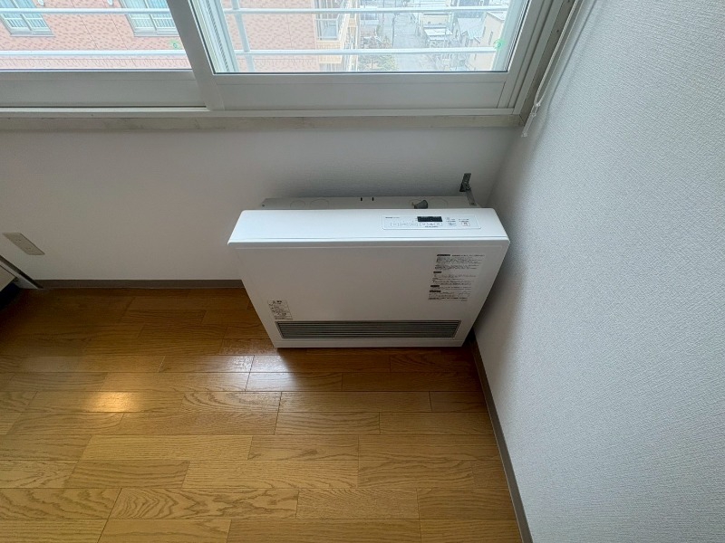 その他設備　暖房はガスＦＦです。寒い冬も暖かく過ごせます！