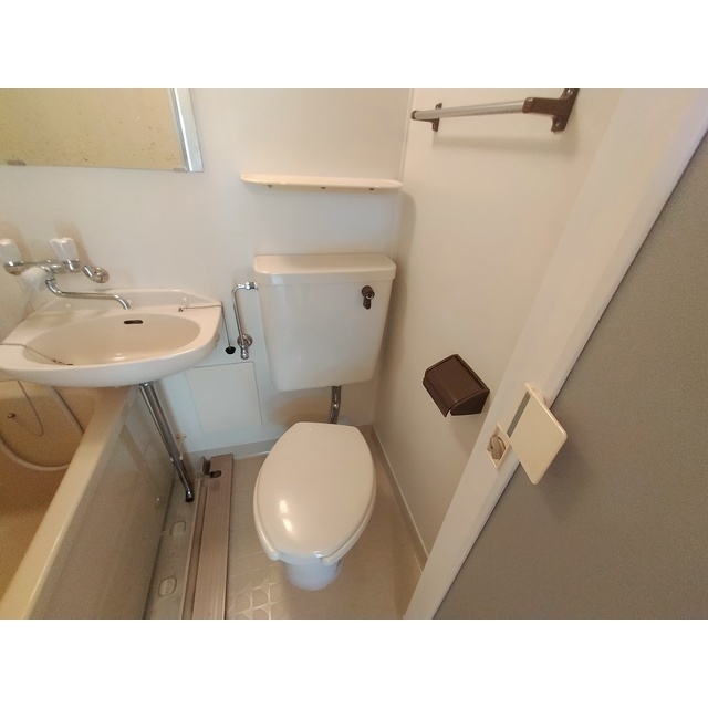 フラワーハイツのトイレ写真