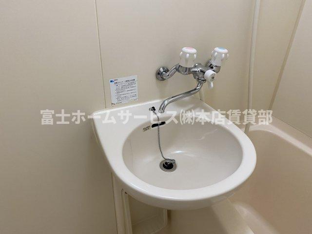 洗面設備　別部屋参考イメージ写真