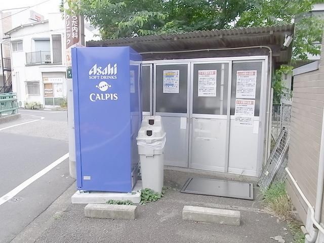 エントランス　★敷地内ゴミ捨て場★