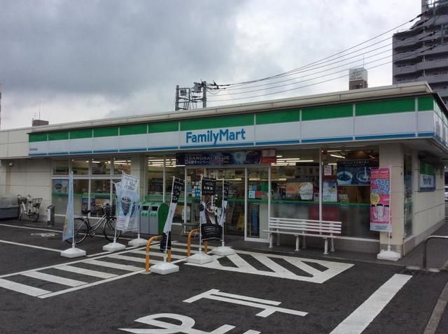 コンビニ　ファミリーマート 厚木恩名店（コンビニ）まで71m