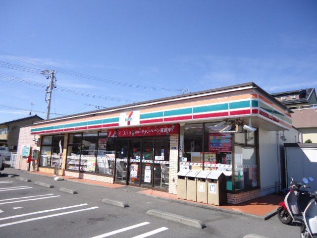 コンビニ　セブンイレブン（コンビニ）まで1000m