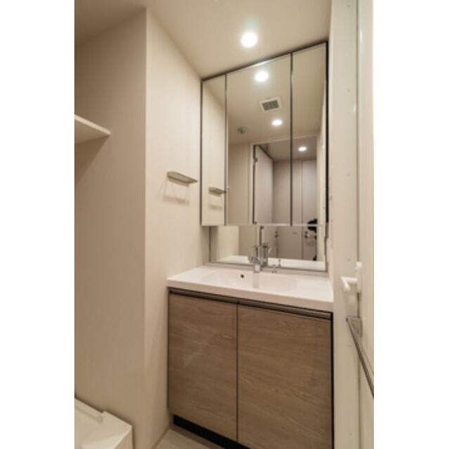 洗面設備　※写真は同タイプ住戸です。
