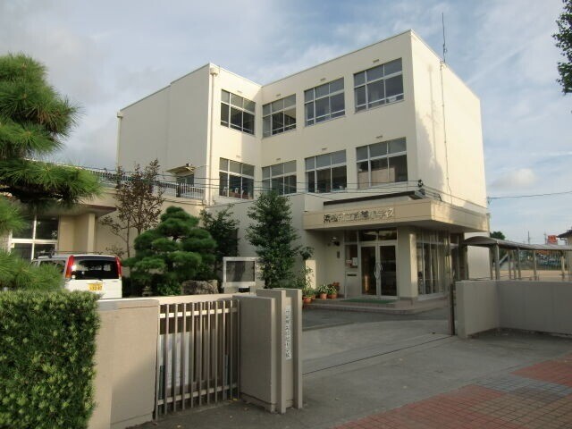 小学校　浜松市立船越小学校（小学校）まで634m
