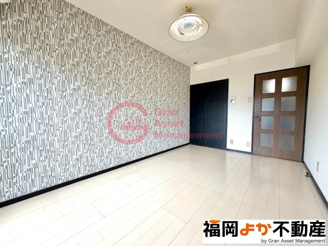 居室・リビング　【福岡よか不動産】ゆったりとしたリビングです
