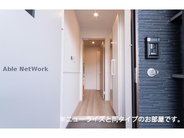 玄関　※同タイプ参考写真