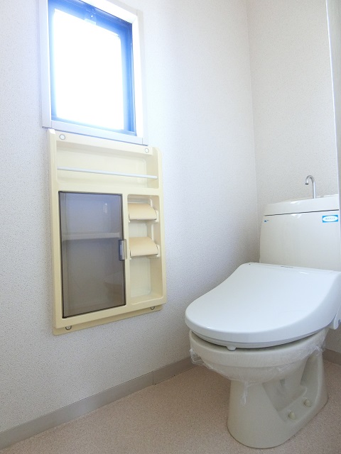 トイレ　トイレもきれいです