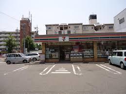 コンビニ　セブンイレブン名古屋植田1丁目店（コンビニ）まで200m