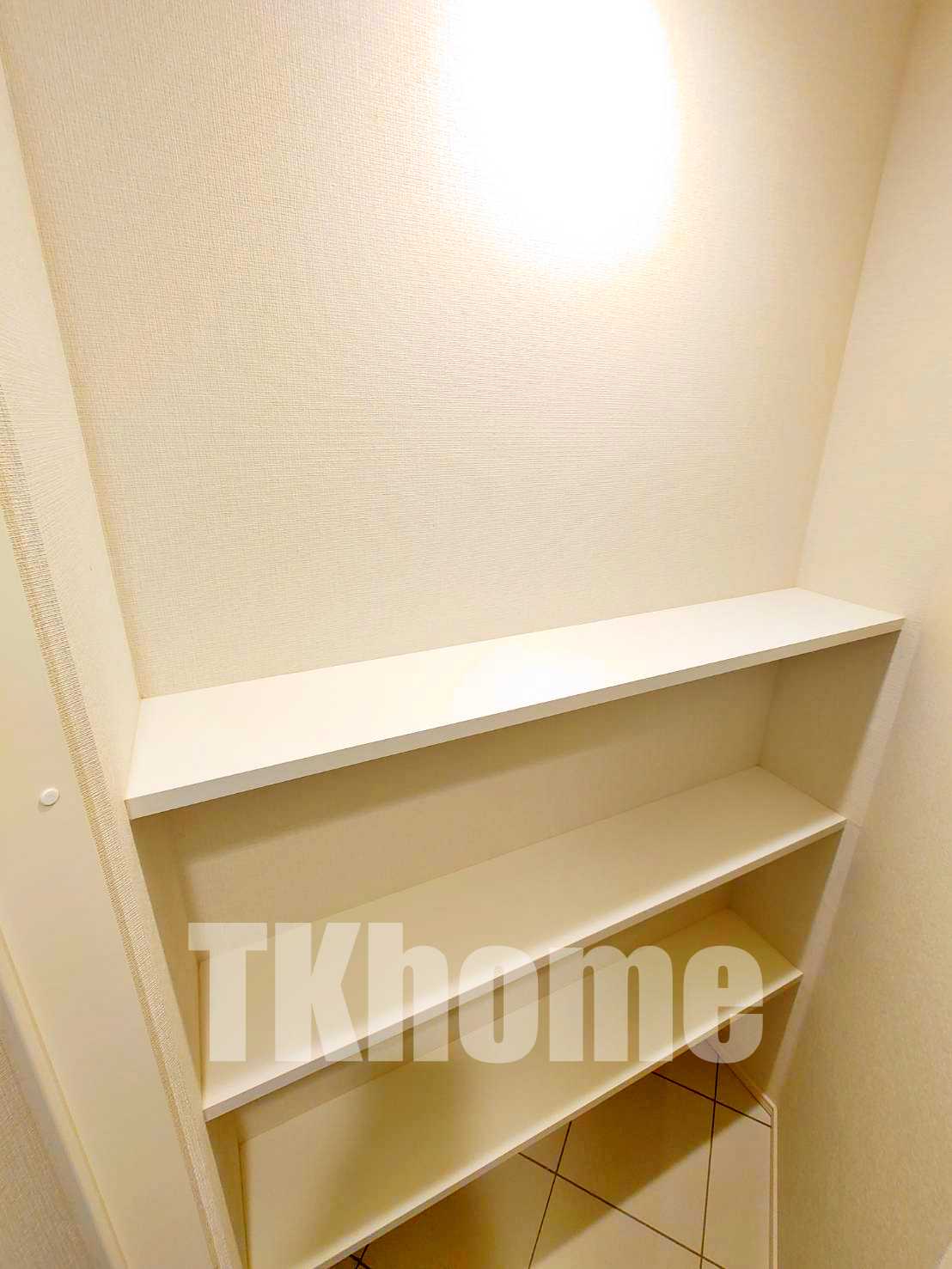 玄関　玄関収納あり