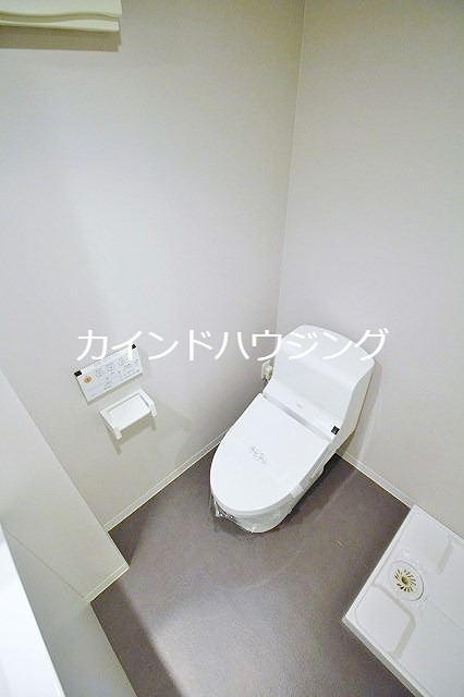 トイレ　ウォシュレット付き