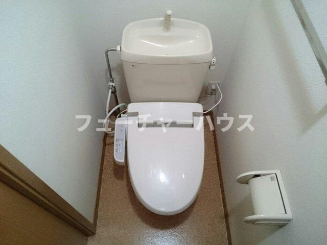 トイレ　コンパクトで使いやすいトイレです
