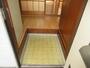 玄関　別部屋の参考写真です。