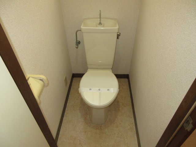 トイレ　別部屋の参考写真です。