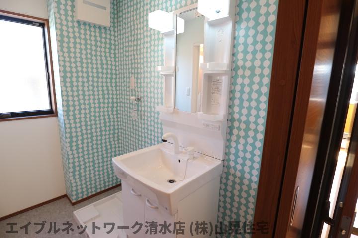 洗面設備　忙しい朝には欠かせない洗面所です