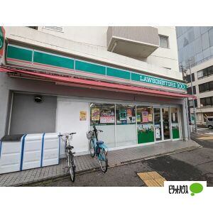 コンビニ　ローソンストア１００泉飯田町店（コンビニ）まで221m