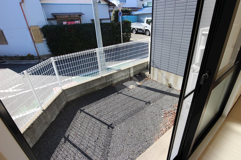 バルコニー　専用庭
