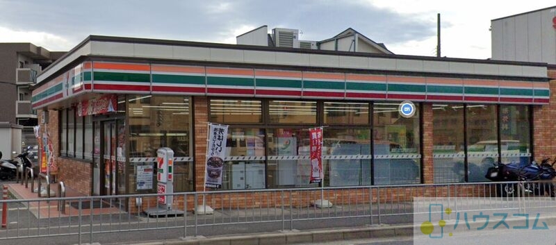 コンビニ　セブンイレブン高槻城東町店（コンビニ）まで526m