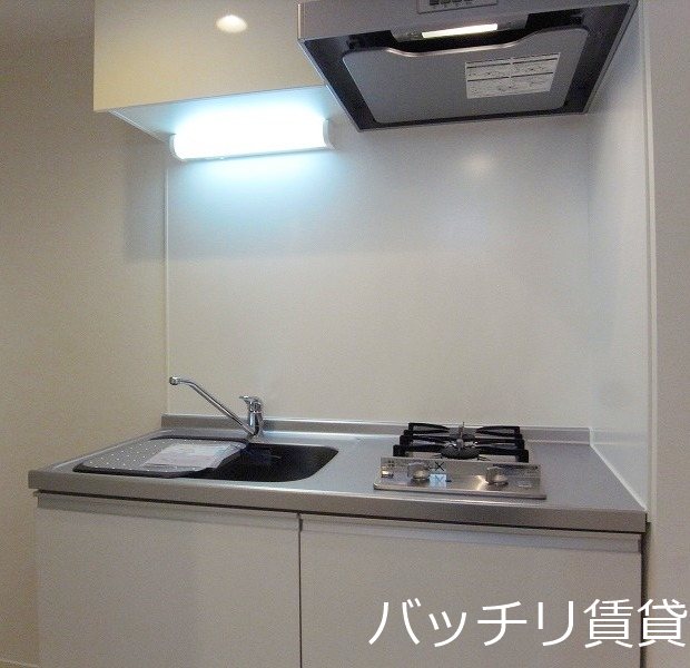 キッチン　同型タイプの為、現状を優先いたします。