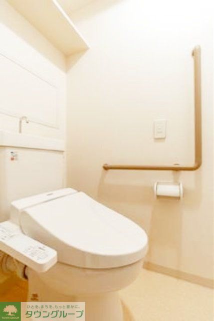 トイレ　※写真は同タイプ住戸です。