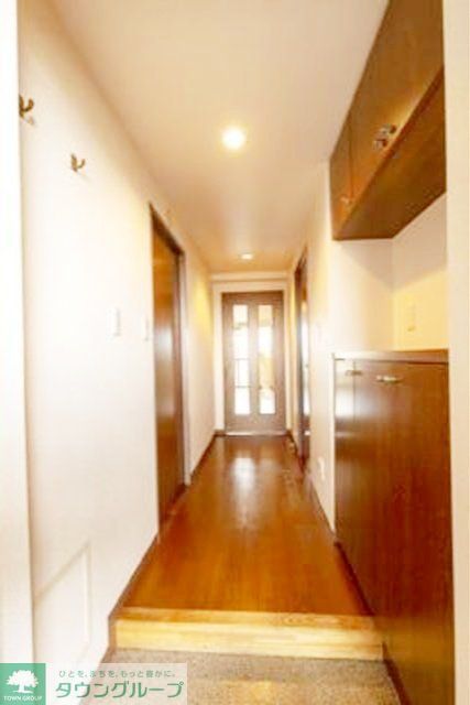 玄関　※写真は同タイプ住戸です。