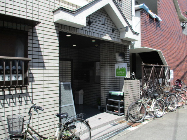 エントランス　きれいなエントランスです