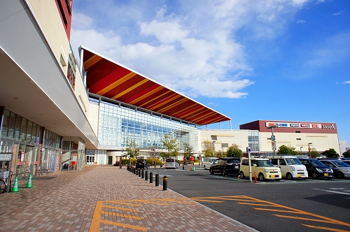 ショッピングセンター　スマーク伊勢崎店（ショッピングセンター）まで416m