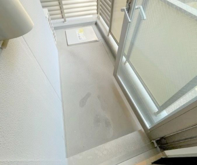 バルコニー　★洗濯物を干すスペース充分に取れます★