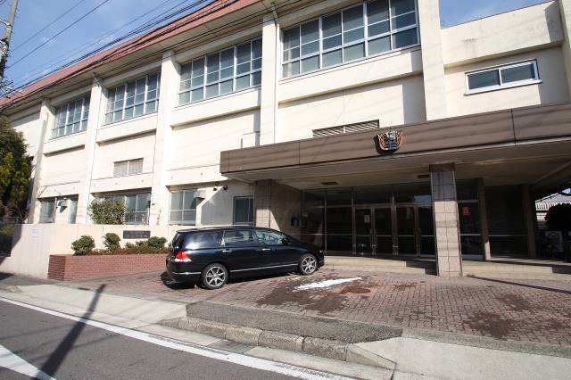 小学校　稲生小学校（小学校）まで811m