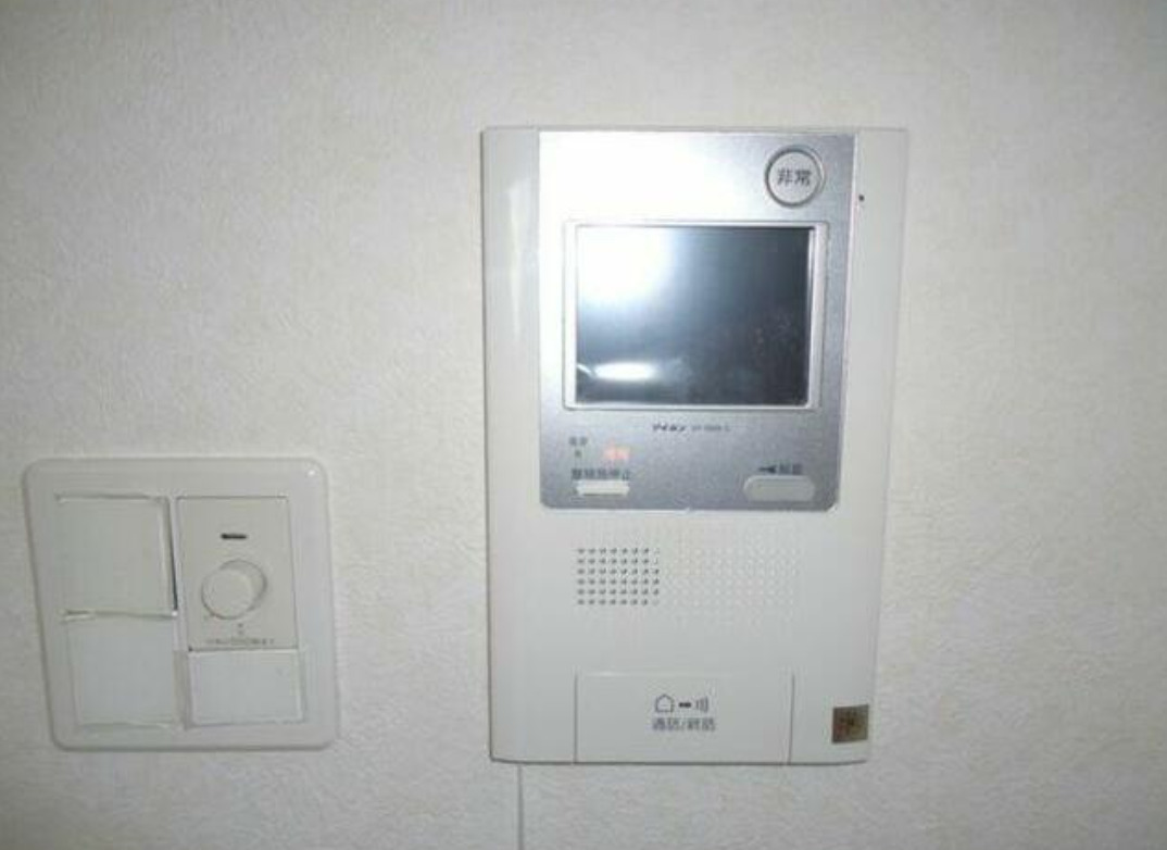 セキュリティ　モニター付きインターホンです