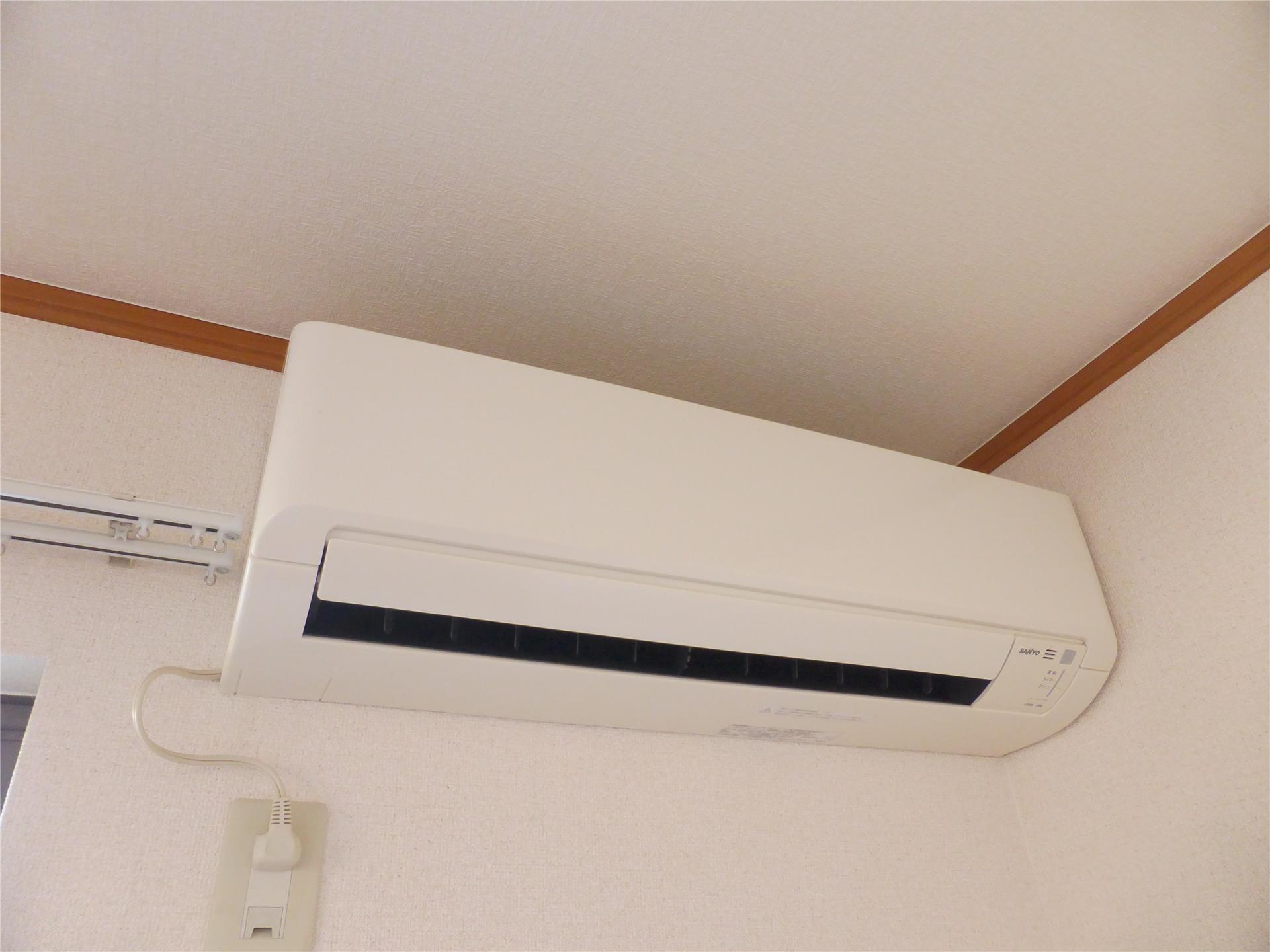 バルコニー　エアコン