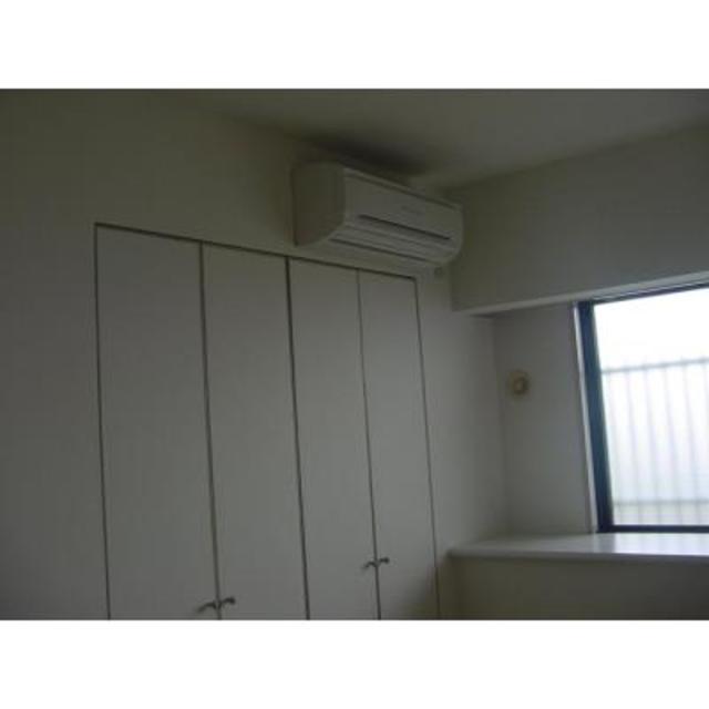 収納　写真は同タイプ住戸です。