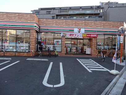 コンビニ　セブンイレブン（コンビニ）まで432m