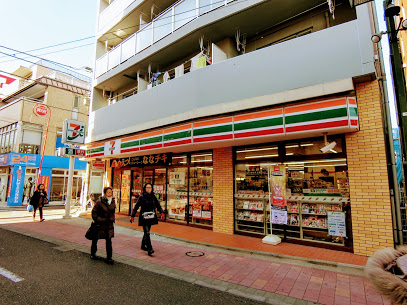 コンビニ　セブンイレブン（コンビニ）まで439m